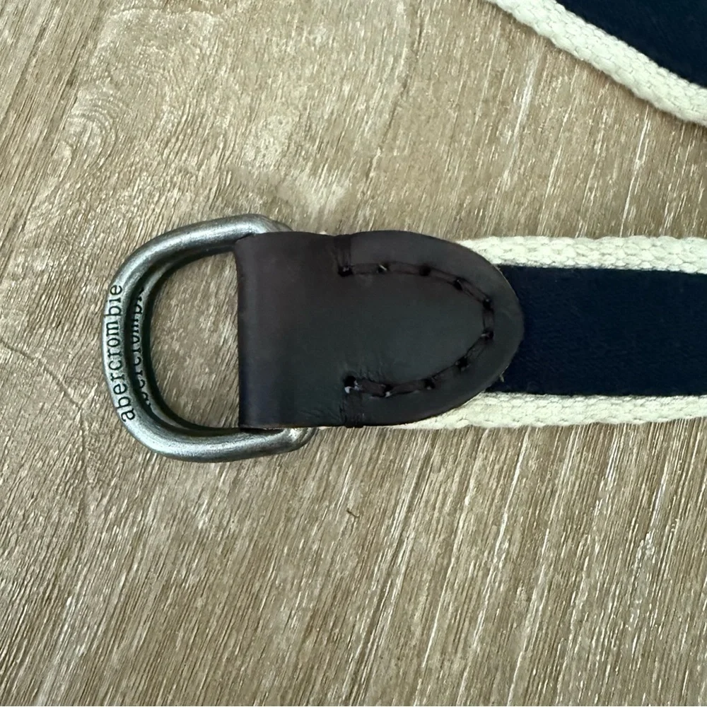 A&F ABERCROMBIE Belt Boys 10/12? Reversible EMBROIDERED MOOSE Logo Navy *READ*